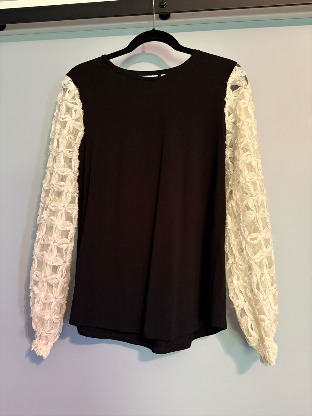 Chico's Black Top with Ivory Textured Lace Sleeves
